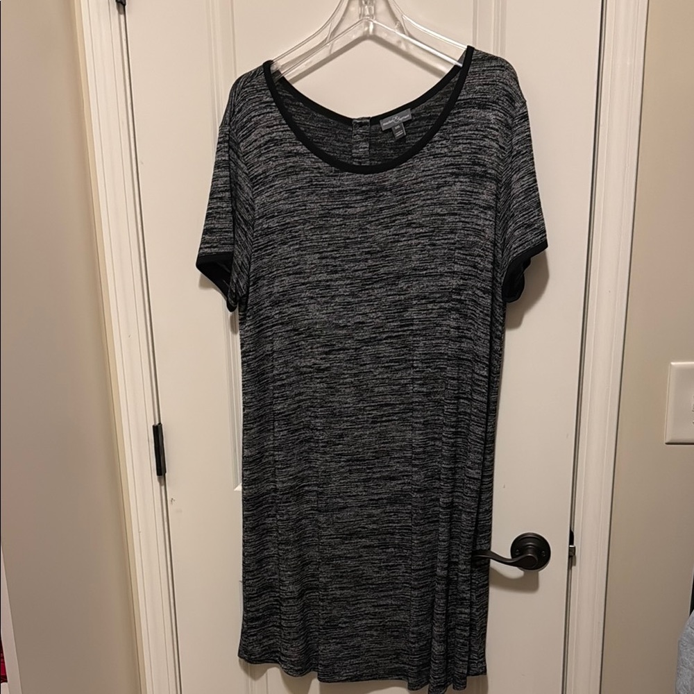 Market & Spruce Gray Black Boxy T-Shirt Dress
